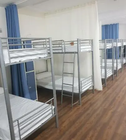 Turistico La Peregrina ホステル オビエド