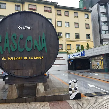 Turistico La Peregrina Hostal *