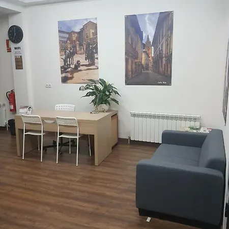 Turistico La Peregrina Hostal