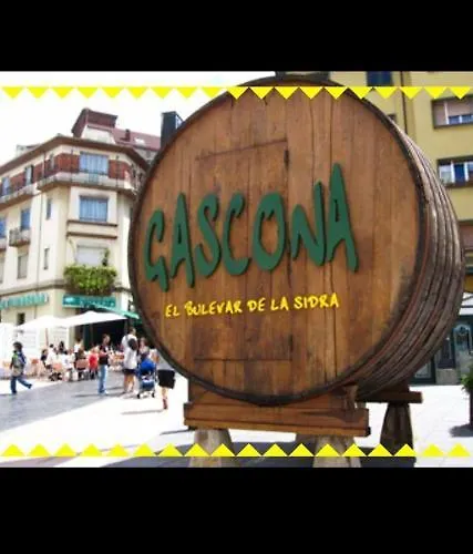 Hostal Turistico La Peregrina Oviedo